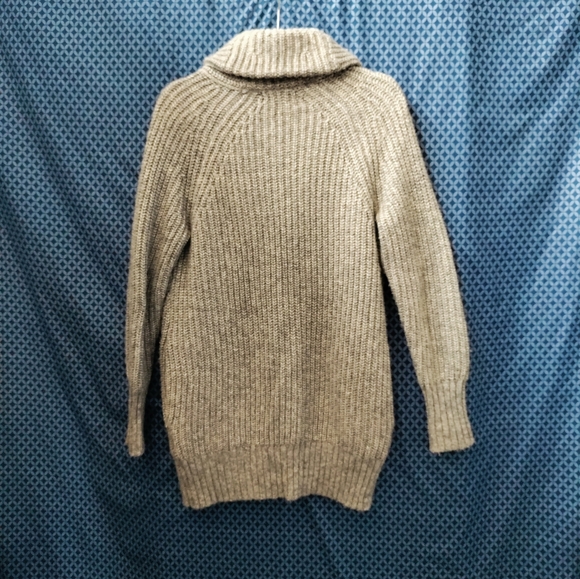 Banana Republic - Soft, lightweight boho knit slouchy grandpa cardigan. Size - M - Picture 9 of 9